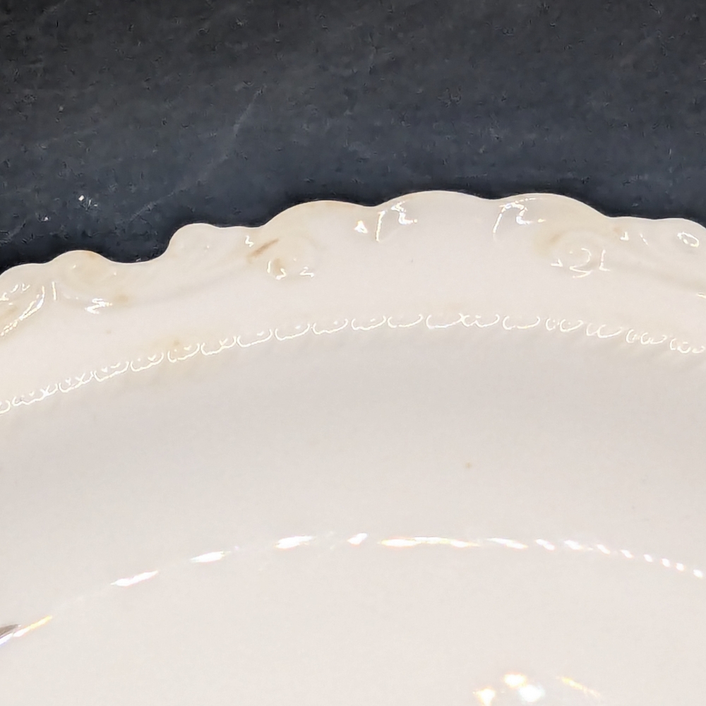 Vintage Royal Albert Queen's Messenger White and Pink Floral Serveware Set. - Picture 14 of 14